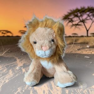 Lion Sitting 28cm